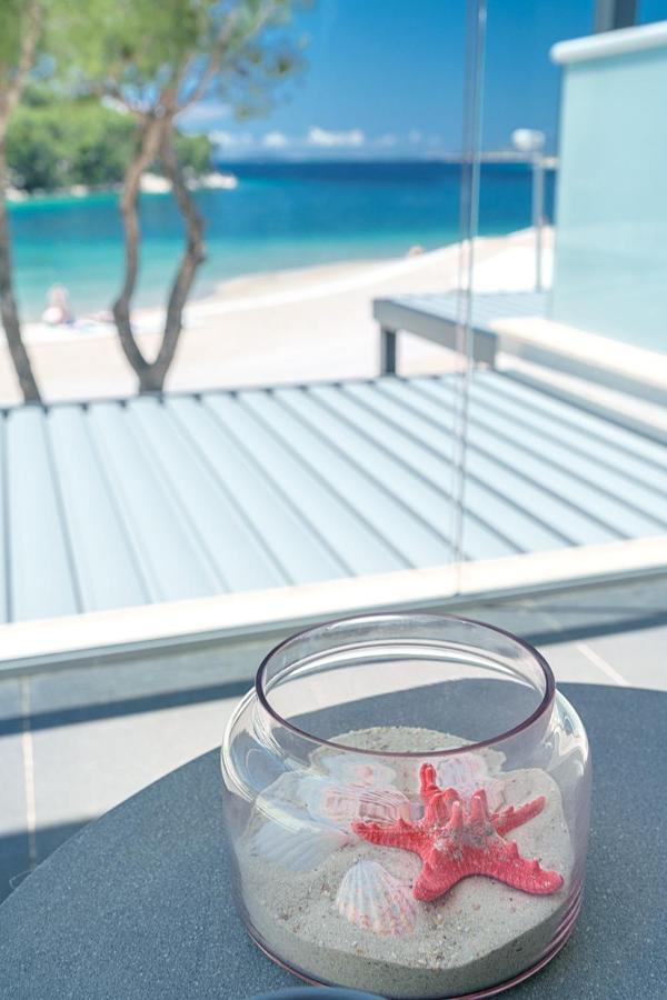 Alexandra Apartments ตรีบูนย์ ภายนอก รูปภาพ